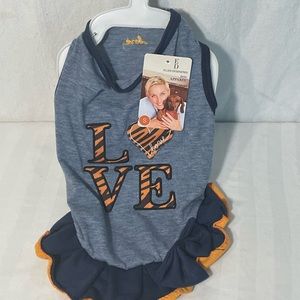 Ellen degeneres dog clothes size small